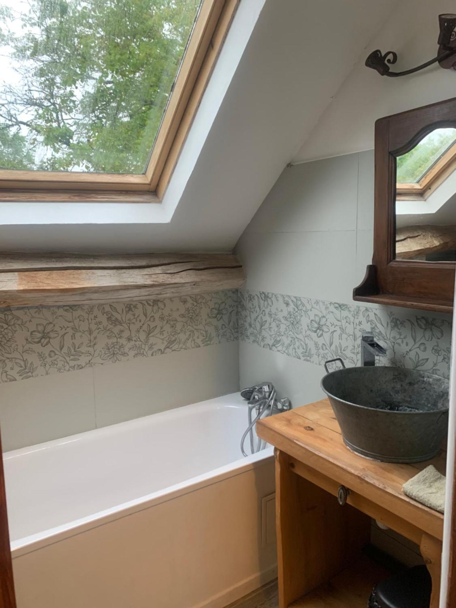 Au Joyeux Lureau Bed & Breakfast Touquin Exterior photo