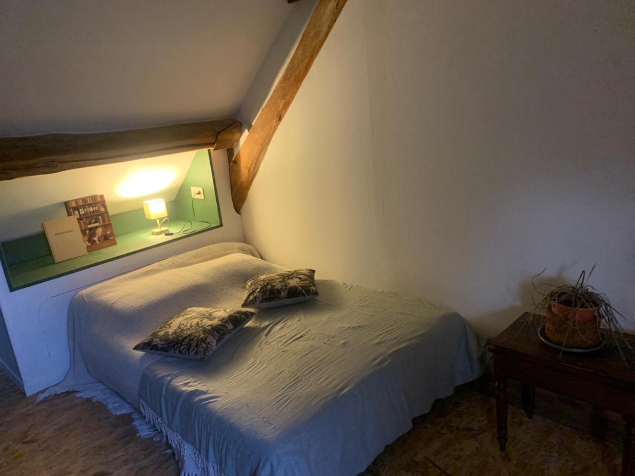 Au Joyeux Lureau Bed & Breakfast Touquin Exterior photo